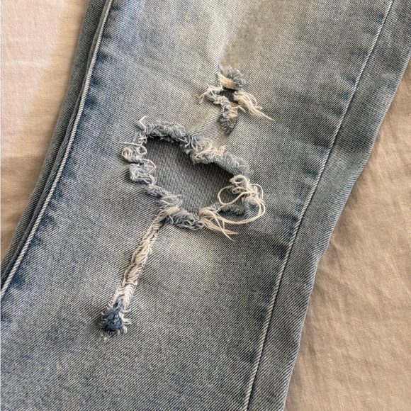 Pistola Light Wash Denim with Raw Hem and Distressed Details Vintage Feel Sz 28 - Picture 4 of 12